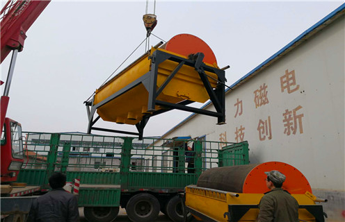 ctb永磁筒式(shi)磁選機(jī)特點